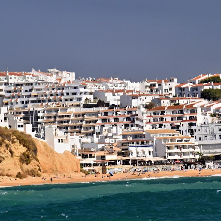 Family terraces and cafés for calm evenings in Barcelona